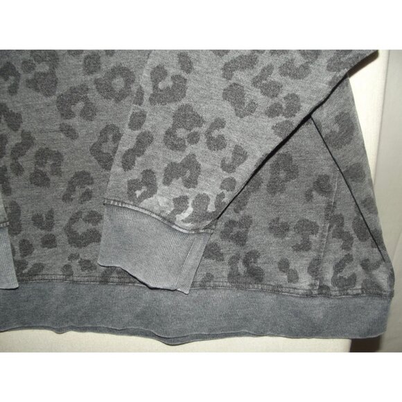 French Terry Sweatshirt Womens 3X Gray Leopard Print V-Neck Relaxed Fit - Picture 12 of 13